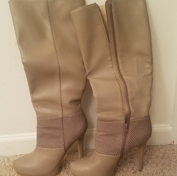 boots - Picture 3 of 3